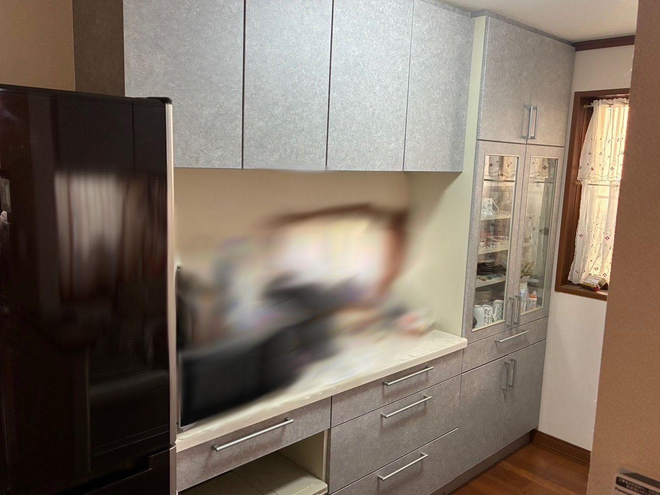 キッチンパネルにダイノックシートを貼りました。雰囲気がガラッと変わります。 - After